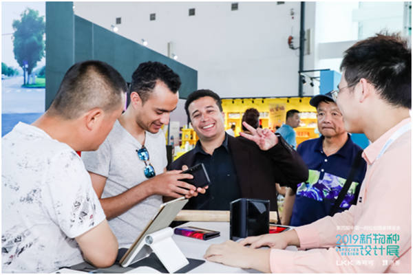 洛可可旗下新物種設(shè)計展首次亮相中阿博覽會