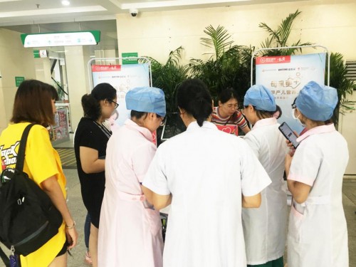 用愛托起早產(chǎn)兒新生翅膀！公益之路，健合與你同行