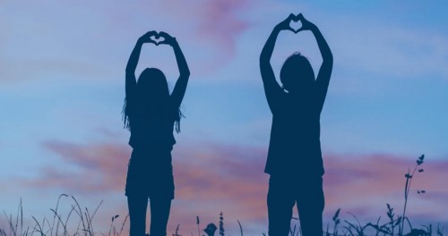 用愛托起早產(chǎn)兒新生翅膀！公益之路，健合與你同行