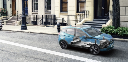 電動(dòng)汽車是否安全？全球首次三車雙重碰撞測試將給出答案
