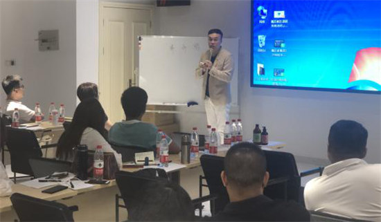 惠及家集團(tuán)江蘇省區(qū)縣服務(wù)商落地培訓(xùn)會議舉行