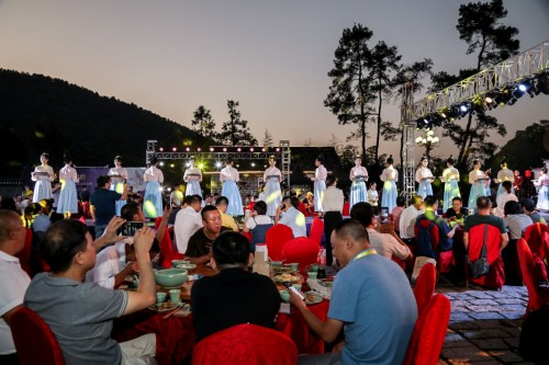 桐廬舊縣第四屆金秋桂花旅游文化節(jié)開幕