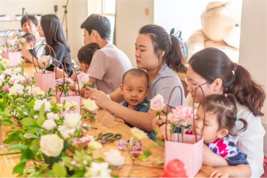 孩子該如何看電視？悅寶園來談?wù)勂渲械膶W(xué)問！