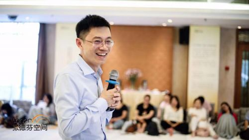 盧熠翎，一個(gè)執(zhí)拗的心理教育布道者