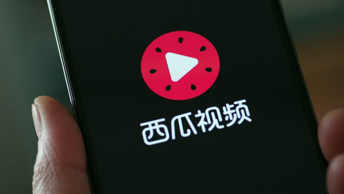 蒙眼狂奔的游戲直播，需要重新考量版權的制約問題