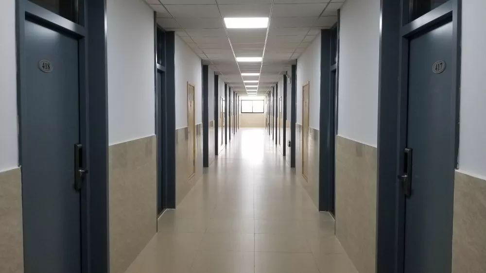 智能門鎖引領(lǐng)學生宿舍居住新體驗，賽客網(wǎng)絡助力中國藥科大學智慧校園建設