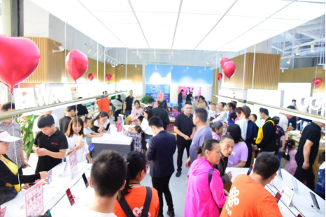京東之家全新形象店盛大開業(yè)，成都零售創(chuàng)新變革再上新臺(tái)階