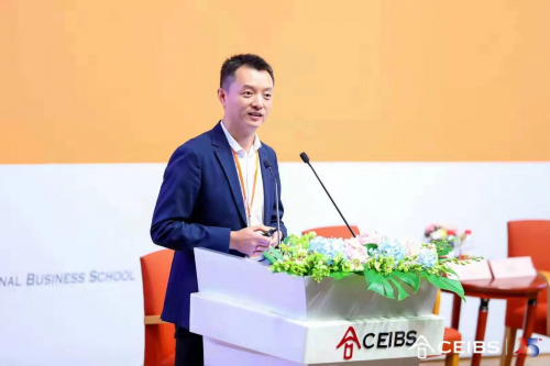 騰訊鐘翔平：汽車與信息產(chǎn)業(yè)融合發(fā)展，“以人為中心”的服務(wù)化轉(zhuǎn)型是關(guān)鍵