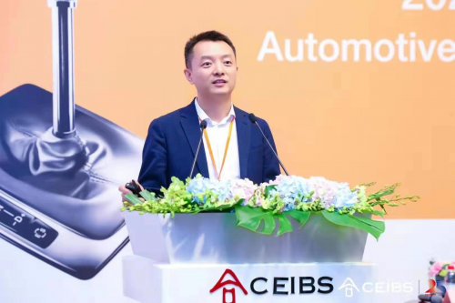 騰訊鐘翔平：汽車與信息產(chǎn)業(yè)融合發(fā)展，“以人為中心”的服務(wù)化轉(zhuǎn)型是關(guān)鍵