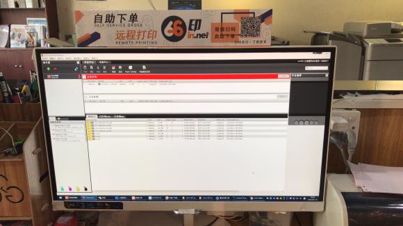 打印店生意忙，為什么學(xué)生還愿意排隊(duì)去打??？
