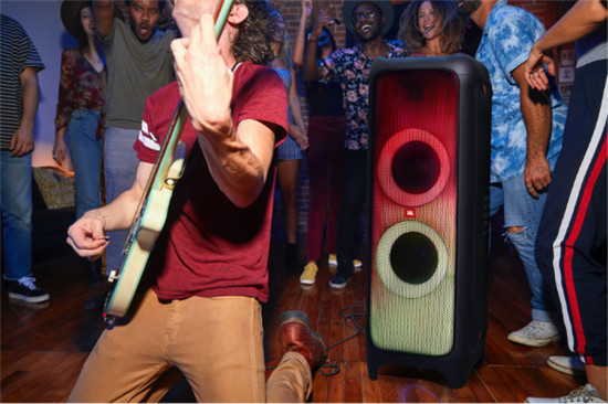 JBL PARTYBOX 1000 藍(lán)牙派對(duì)揚(yáng)聲器重磅來(lái)襲