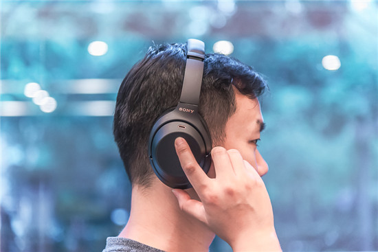 索尼WH-1000XM3、BOSE 700橫評 高人氣無線降噪耳機誰更值？