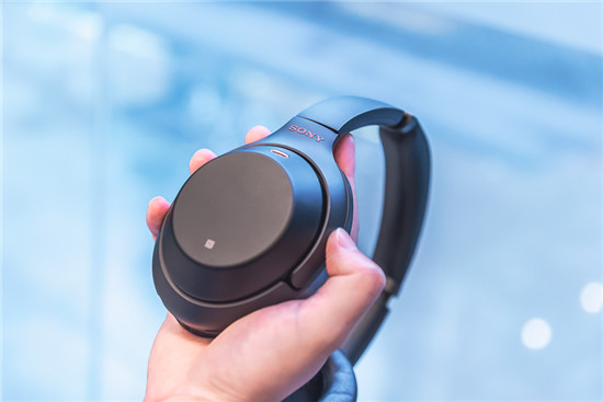 索尼WH-1000XM3、BOSE 700橫評 高人氣無線降噪耳機誰更值？