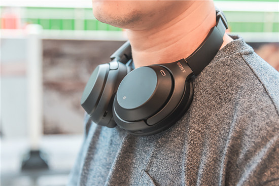索尼WH-1000XM3、BOSE 700橫評 高人氣無線降噪耳機誰更值？