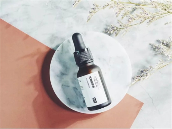 毛孔粗大意難平？來看看這瓶堪稱“磨皮濾鏡”的HomeFacialPro乳糖酸原液