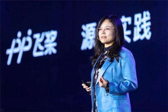 百度飛槳閃耀WAVE SUMMIT+，有硬核AI技術也有趣味產(chǎn)品展區(qū)