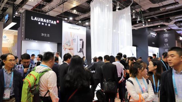 LAURASTAR再赴進(jìn)博會(huì)，帶來(lái)美衣物凈生活的熨燙黑科技！