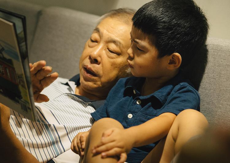 有了天貓精靈CCL僅留老人小孩在家中，我也能安心出門的秘密