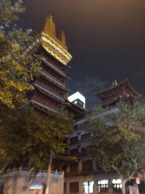 必看！教你旅游時(shí)讓鋼鐵直男從死亡視角逆襲成攝影黑馬！