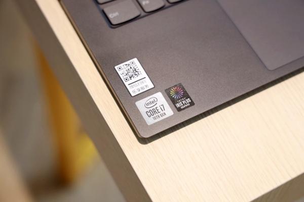 十代酷睿翻轉本力作 聯(lián)想YOGA C940筆記本新品初體驗