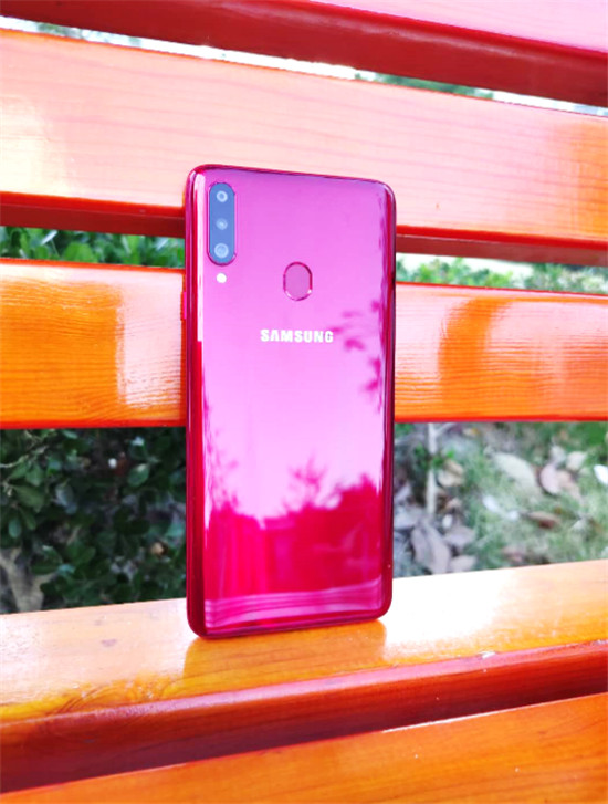 【集微拆評(píng)】搭載超廣角三攝 三星Galaxy A20s重新定義性價(jià)比