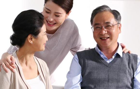 有了攀高護(hù)膝寶，爸媽膝蓋再也不痛了