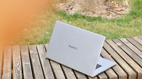 3699元起！華為MateBook D 15全面屏輕薄本：”多屏協(xié)同”超給力