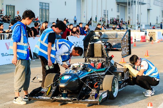 19支無人駕駛車隊成為“北斗智造者”，加入千尋位置高校支持計劃