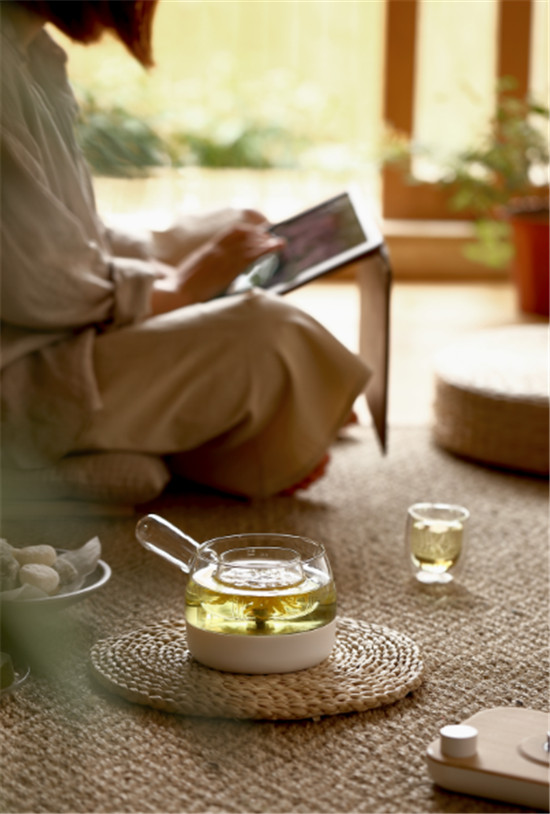 想做養(yǎng)顏“花仙子”，就用鳴盞養(yǎng)生煮茶器花式養(yǎng)生