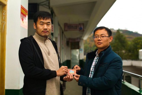 公益不斷，知識傳遞。萬門教育“萬n計劃”走進湖南婁底新化縣百興小學(xué)