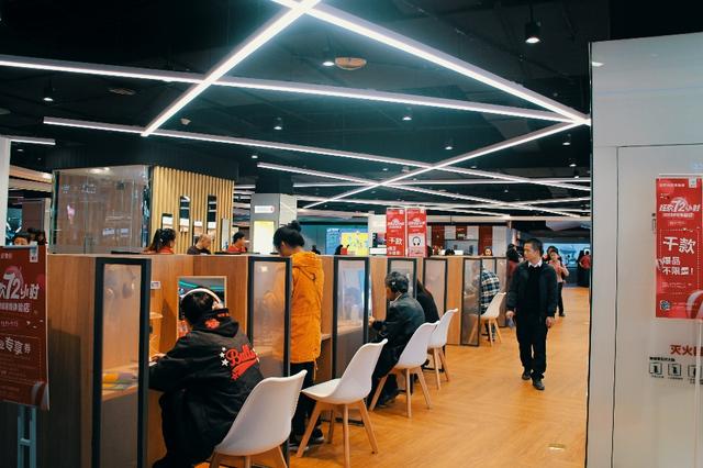 聽聲辯位，“吃雞”更爽：京東電器超級體驗店漫步者區(qū)帶來身臨其境游戲體驗