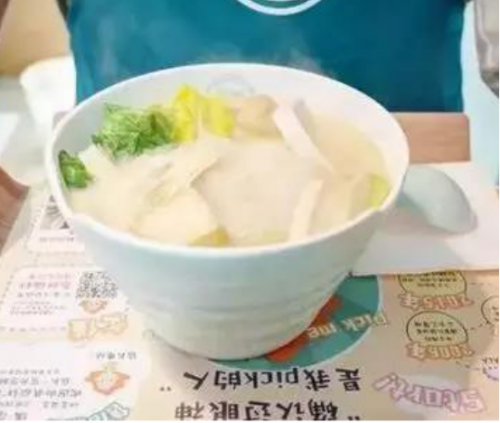 客如云科技注入，聯(lián)手擁有1500家門(mén)店的“覓姐”麻辣燙共創(chuàng)餐飲神話