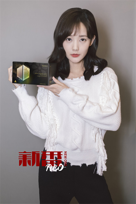 “神仙”顏值李一桐，素顏太驚艷！分享心水好物澳洲AEOLA精華