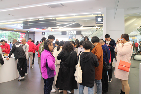 老果粉體驗(yàn)京東電器超級(jí)體驗(yàn)店Apple區(qū)：產(chǎn)品全、體驗(yàn)好、服務(wù)棒
