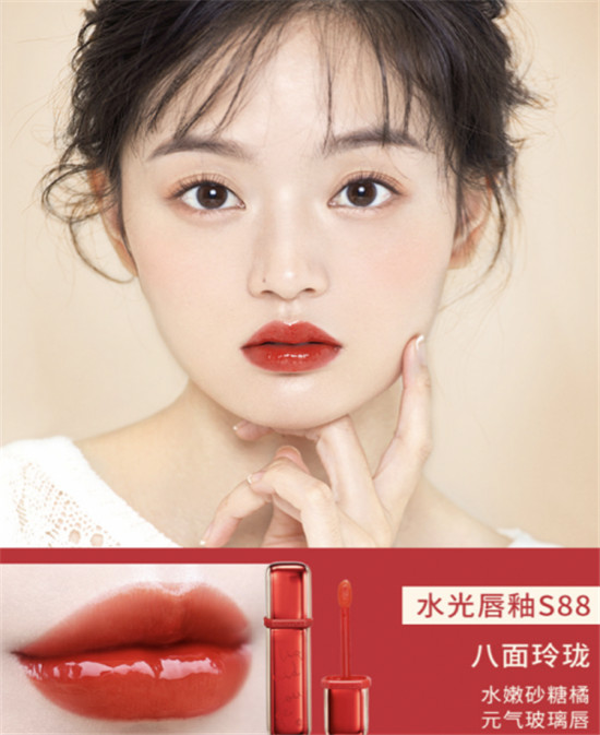 圣誕節(jié)禮物送什么？稚優(yōu)泉新年彩妝禮盒你值得擁有