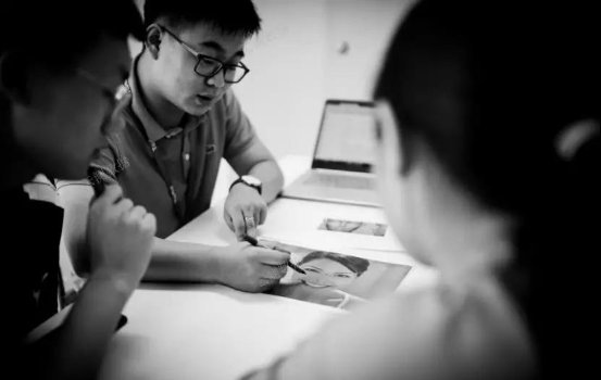 AI巨頭背后的企業(yè)，云測數(shù)據(jù)緣何成為行業(yè)“硬核英雄”