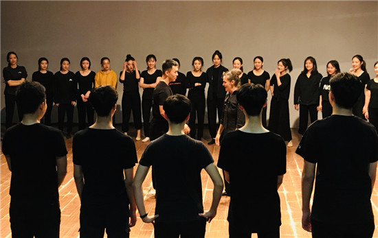 舞蹈留學(xué)名校三一拉邦與AAE國際藝術(shù)教育達(dá)成官方合作！