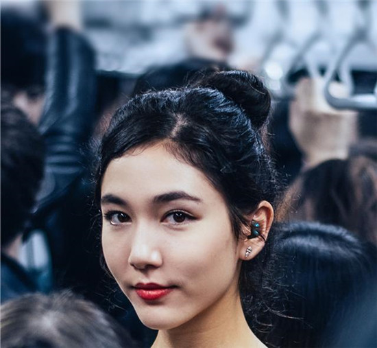 國產(chǎn)藍牙耳機狂虐蘋果AirPods，西圣I07藍牙耳機用配置怒撕高價品牌