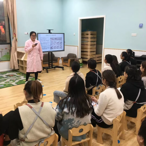 對(duì)于芭迪熊親幼館的教師，你知道多少？