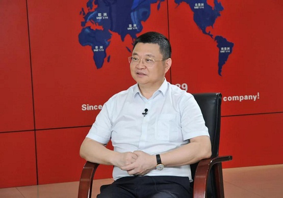 易事特創(chuàng)始人何思模教授榮獲中國(guó)互聯(lián)網(wǎng)經(jīng)濟(jì)論壇“2019十大年度人物”！