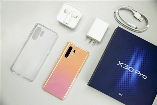 vivo X30 Pro開箱體驗！專業(yè)影像旗艦+高顏值外觀，滿足你眾多期望