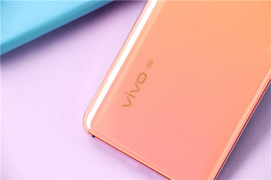 vivo X30 Pro開箱體驗！專業(yè)影像旗艦+高顏值外觀，滿足你眾多期望