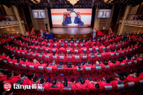 “欖菊號”郵輪載千人駛向藍(lán)海 欖菊集團(tuán)2020經(jīng)銷商大會圓滿結(jié)束