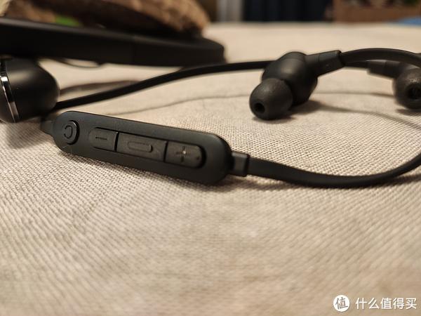 頸掛降噪，新歡還是舊愛(ài)？索尼WI-1000 XM2對(duì)決BOSE QC30