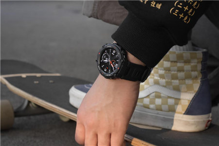華米科技戶外智能手表Amazfit T-Rex評測：12項軍規(guī)認(rèn)證硬核性能加持