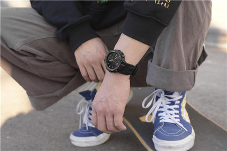 華米科技戶外智能手表Amazfit T-Rex評測：12項軍規(guī)認(rèn)證硬核性能加持