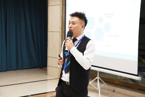 頂呱呱集團千人宣誓：用NPS更好賦能客戶滿意度