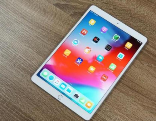 漲知識！給 iPhone 和 iPad 快充，充電器功率越大就越快嗎？