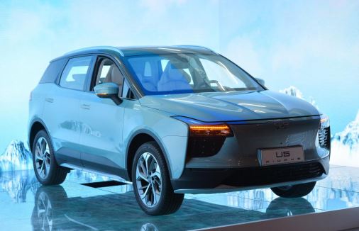 愛馳冠名高鐵專列，“愛馳U5 新勢代品質(zhì)SUV”首發(fā)上海虹橋