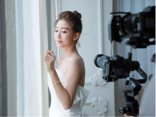 國民女神《回家的誘惑》主演李彩樺為國際大品牌冰尊凈水器祝福！